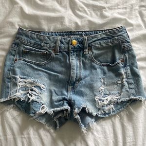 american eagle distressed shorts